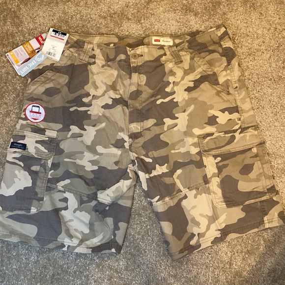 Wrangler Shorts Wrangler Camo Cargo Shorts Relaxed Fit Poshmark